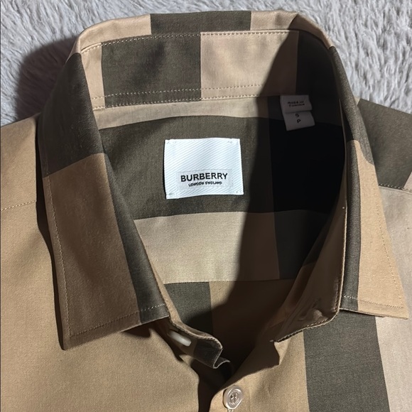 Burberry Tan and Black Casual Button Down Shirt - Picture 3 of 9